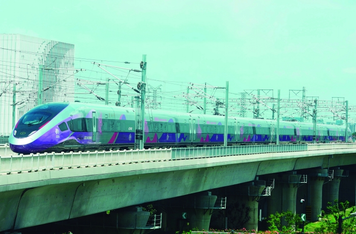 中國(guó)中車馳騁“數(shù)智轉(zhuǎn)型”賽道， 盡顯大國(guó)重器的硬核實(shí)力！